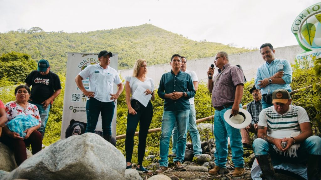 Cortolima visitó obras del muro de contención que se entregará en Playarica como mitigación del riesgo