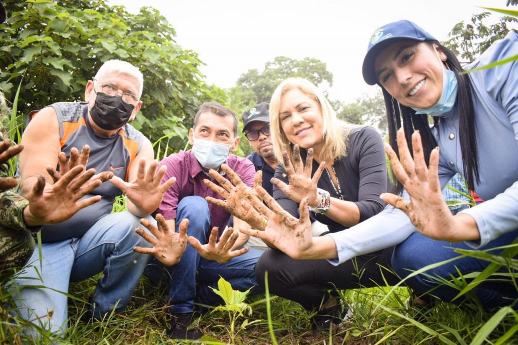 Cortolima entrega los primeros incentivos de + Verde, Pago por Servicios Ambientales