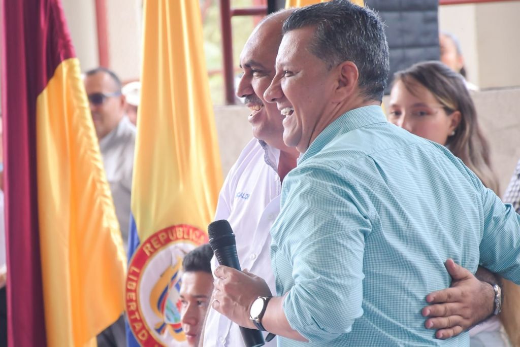 Gobernación del Tolima llegó a Saldaña, con recursos, y obras