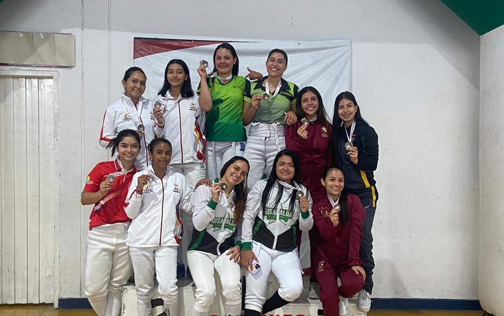 Esgrima del Tolima se trajo 11 medallas de competencia nacional en Buga