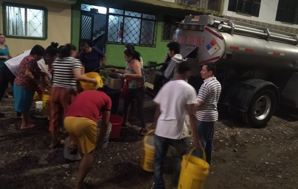 Por falta de agua en Ibagué, ejército ayudó con suministro del vital líquido