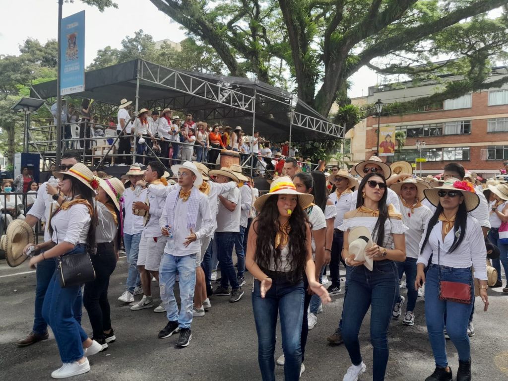 Comercio en Ibagué, ha manejado 150 mil millones, durante festival folclórico