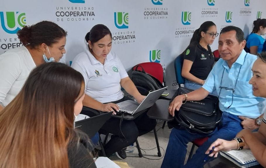 Gerente del Hospital Regional del Líbano asiste a la mesa de conciliación de pago de vacunación covid-19