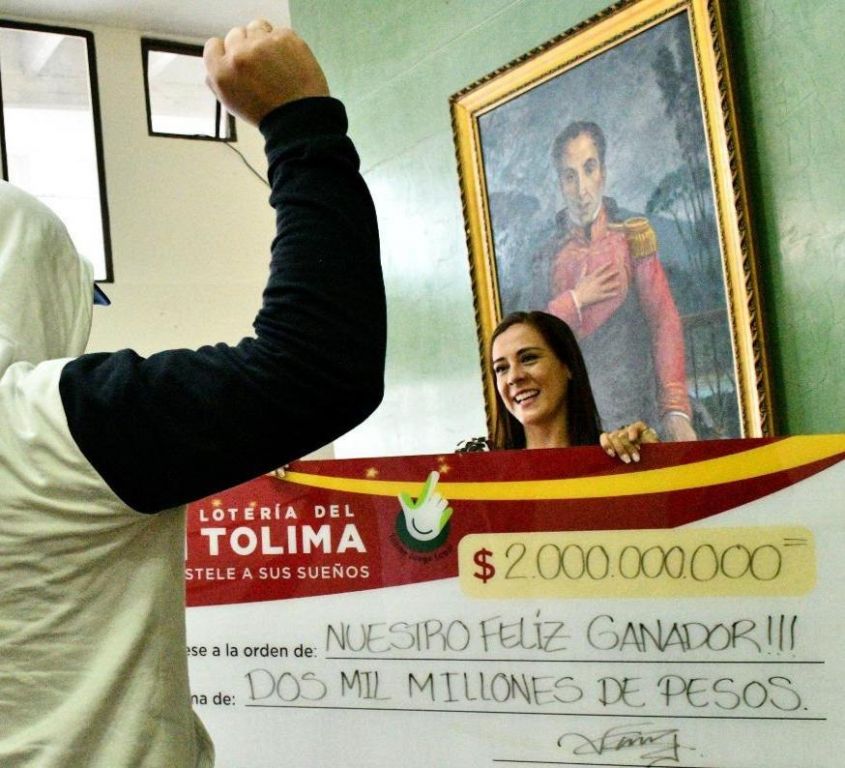 Cayó premio mayor de la lotería del Tolima, el 4877 volvió rico un colombiano