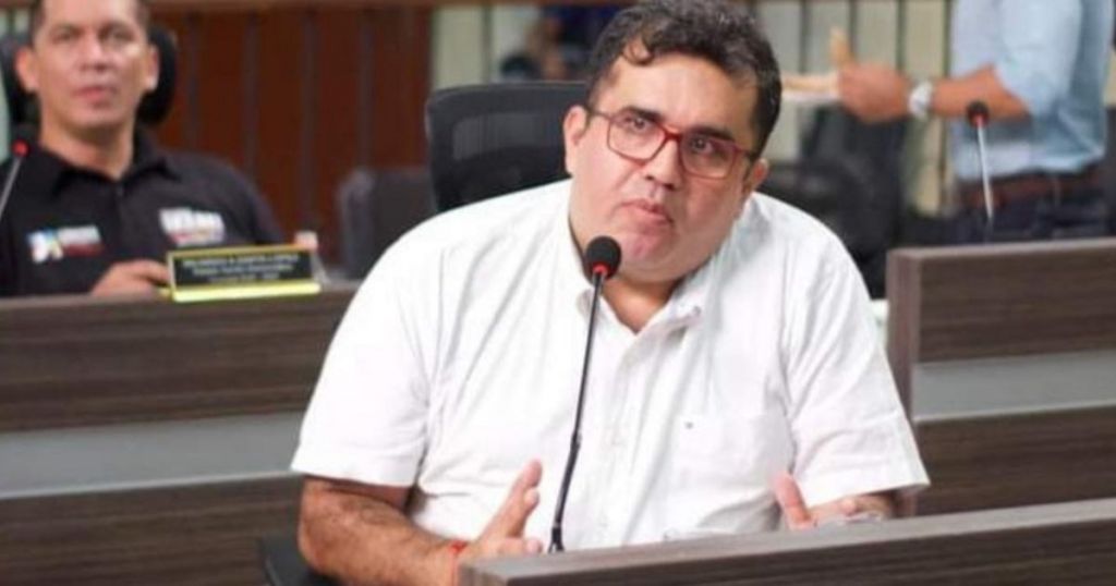 Exconcejal Correa, reapareció, y no dejó títere con cabeza: "en Ibagué Vibra la corrupción"