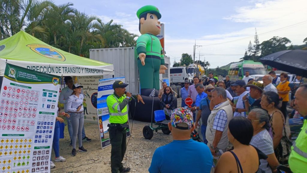 Más de cien uniformados cuidaran las vías en el Tolima, en puente festivo