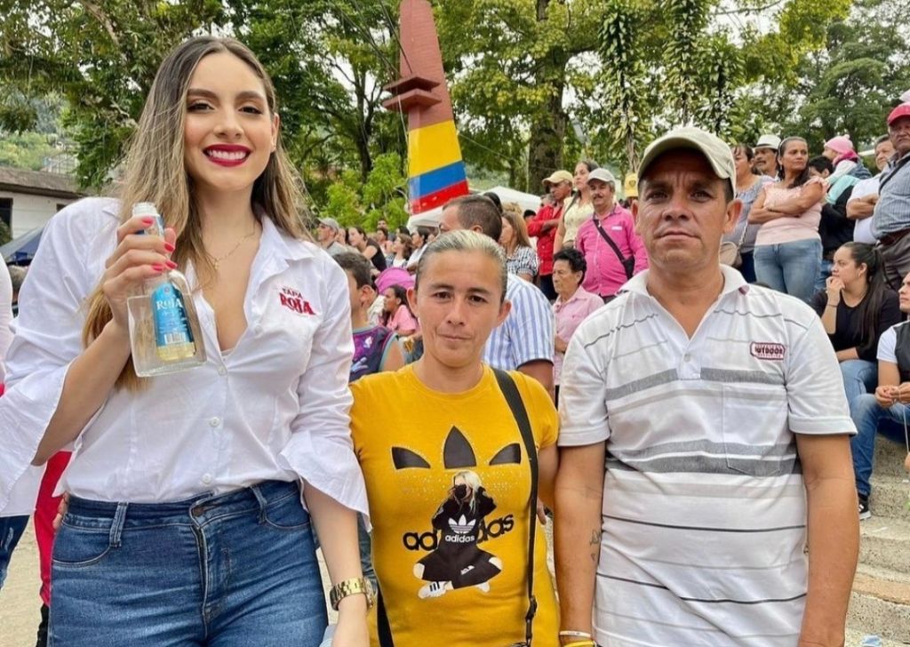 Aguardiente Tapa Roja recorre el Tolima