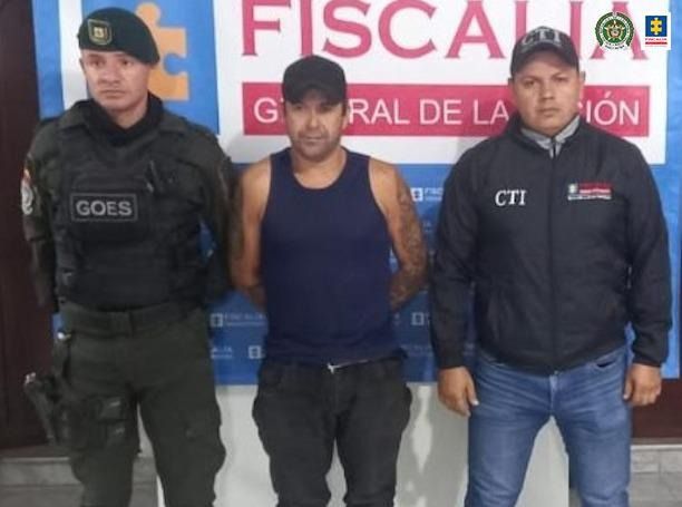 A la cárcel alias el viejo, por intentar  matar un policía en Fresno Tolima