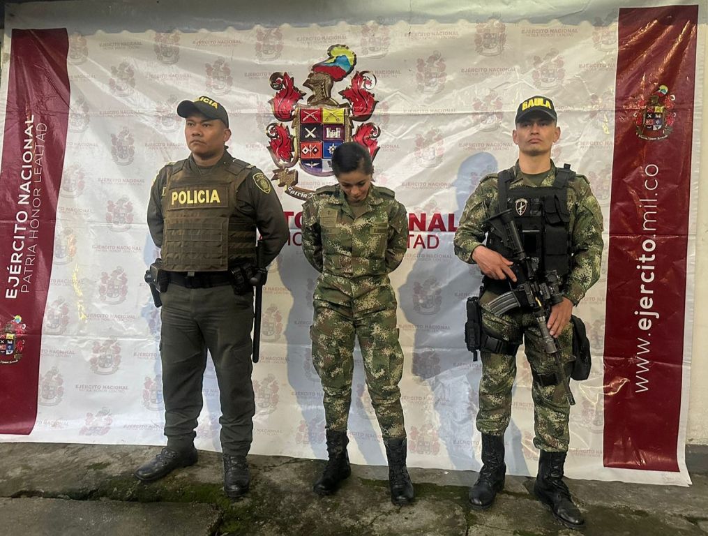 Auxiliar de odontología, se hacía pasar por oficial del Ejército, para estafar