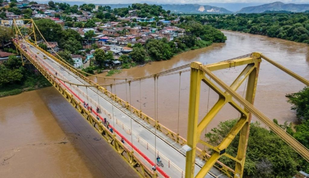 7 meses más estará restringido el paso por el puente Mariano Ospina de Flandes