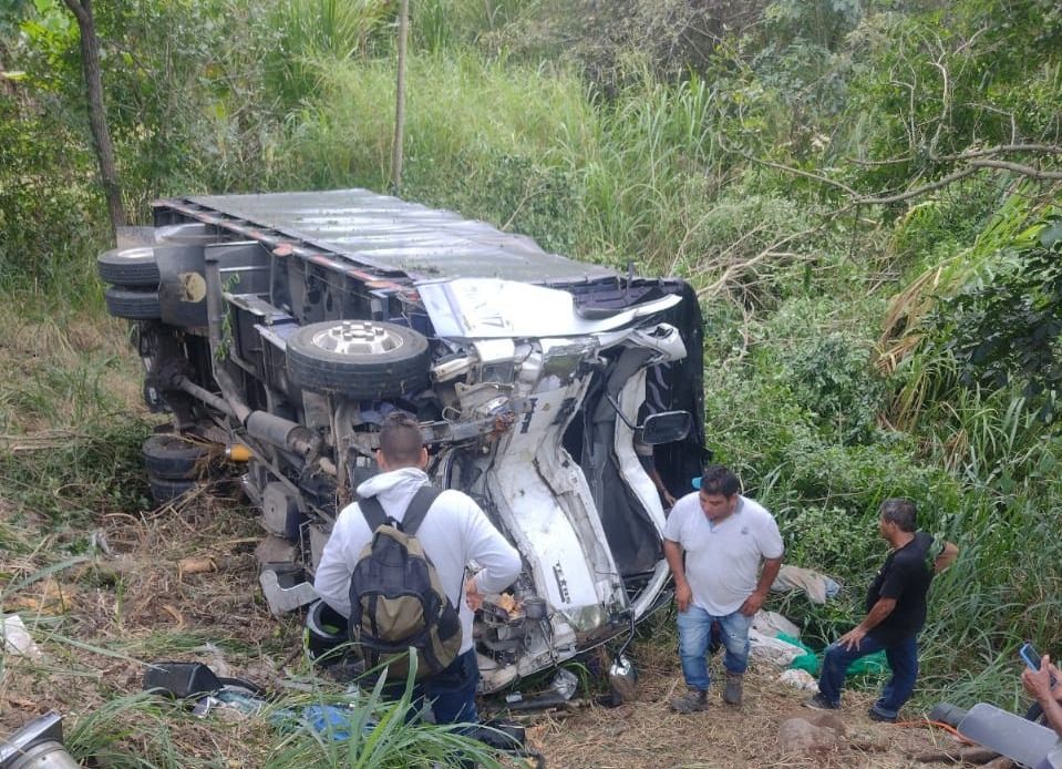 Un micro sueño fue el causante de este grave accidente, en el Tolima