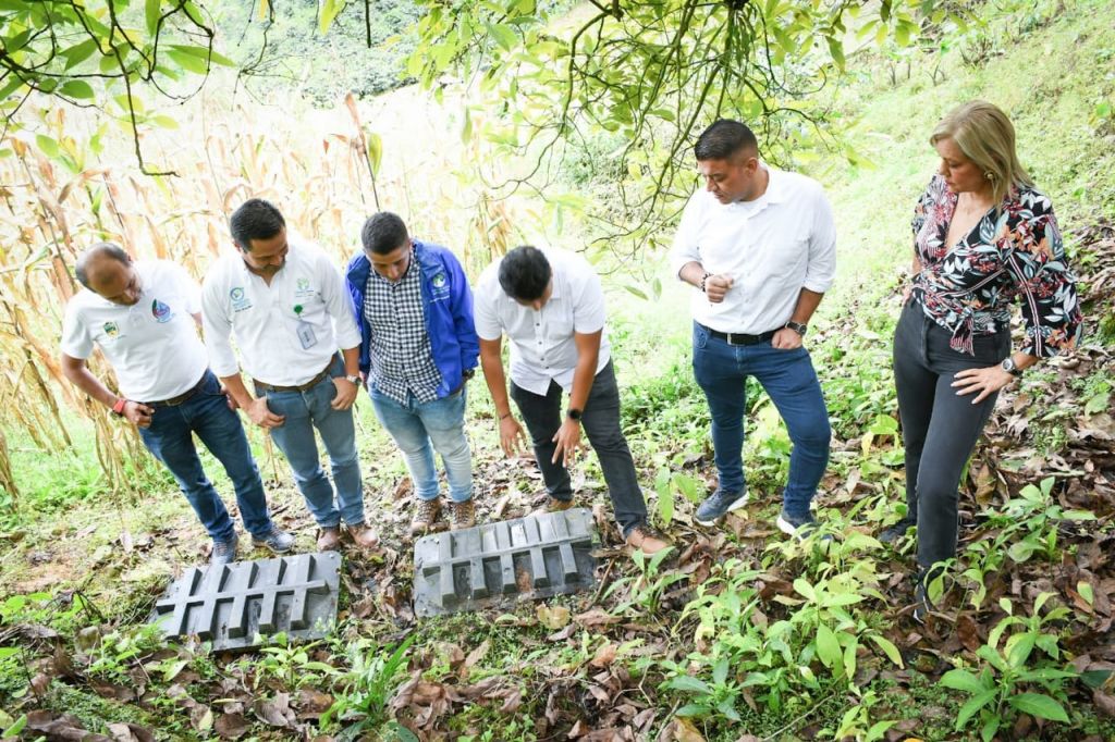 Cortolima entregó 118 pozos sépticos en Fresno y anunció nuevo proyecto de saneamiento básico y mitigación del riesgo