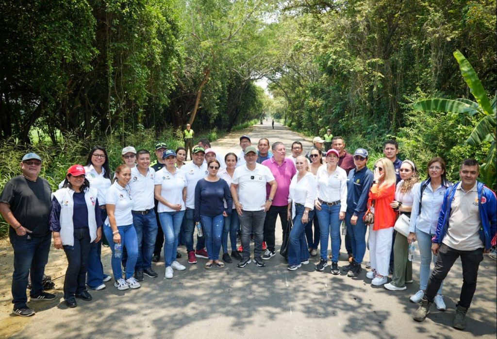 Pavimentación de la vía Palobayo - Ambalema tiene un avance del 95%