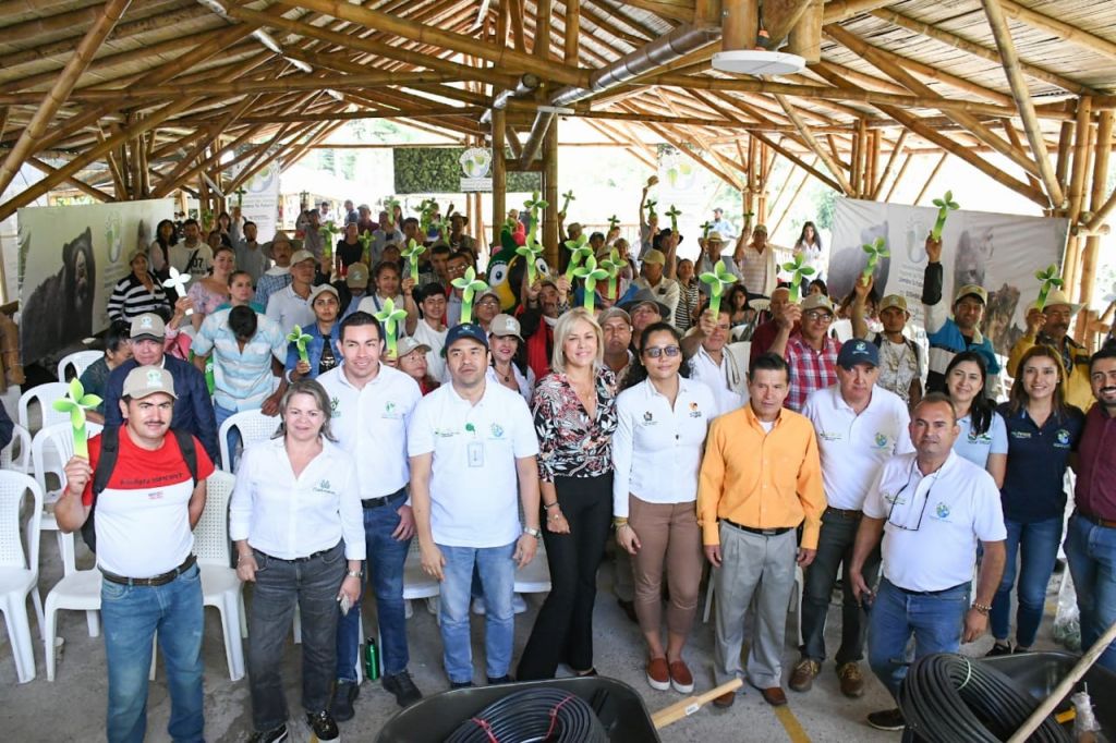 Cortolima le cumplió al Cañón del Combeima y realizó un nuevo Pago por Servicios Ambientales