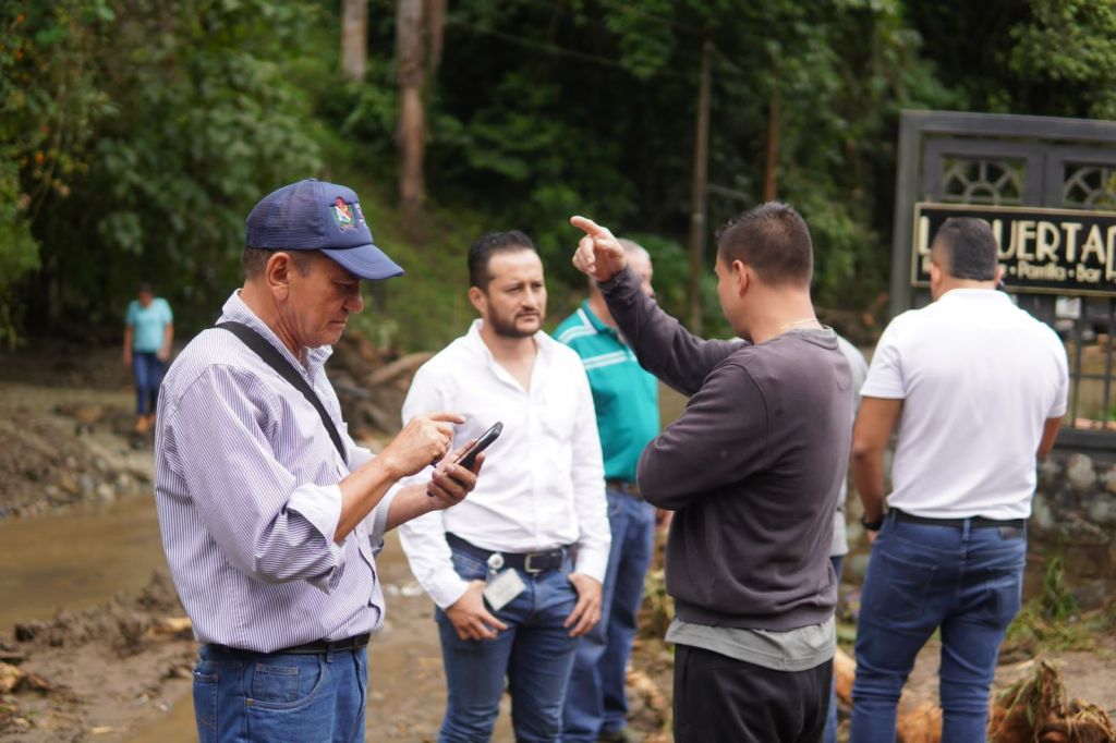 Con ayudas humanitarias, Gobernación del Tolima atenderá a damnificados por afectaciones en el cañón del Combeima