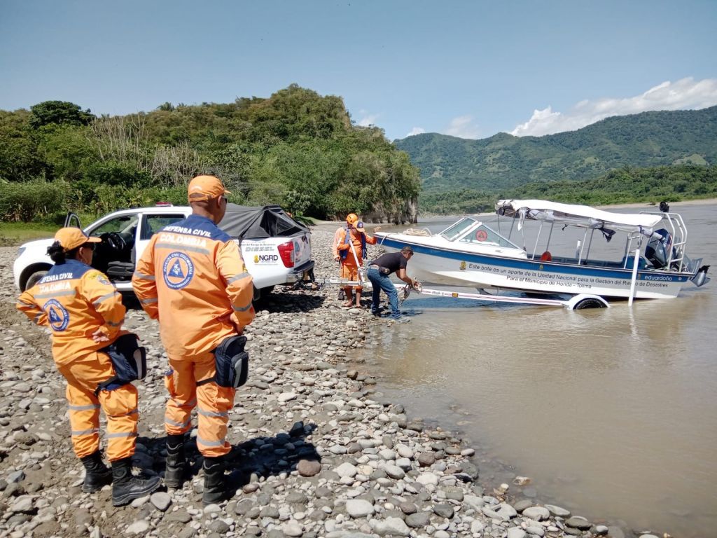 En Honda sigue búsqueda del turista desparecido en el río Magdalena