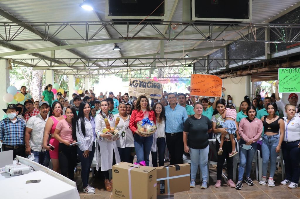 Avanza fortalecimiento social para el liderazgo de las mujeres en Chaparral y San Antonio