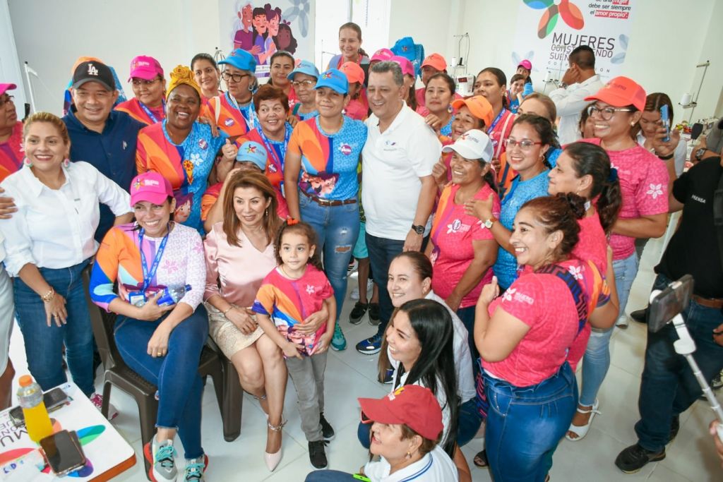 Gobernador Orozco cumplió jornada en Casa de la Mujer Melgarense
