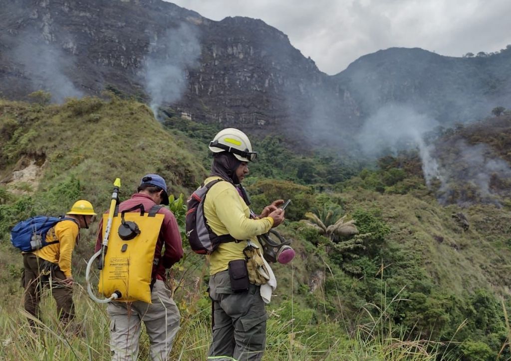 Cortolima brinda apoyo y acompañamiento a cuerpos de bomberos voluntarios en el Tolima