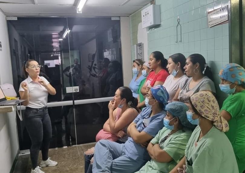 Hospital Regional del Libano capacitó a todo el personal de servicios generales sobre el tema de Limpieza y Desinfección