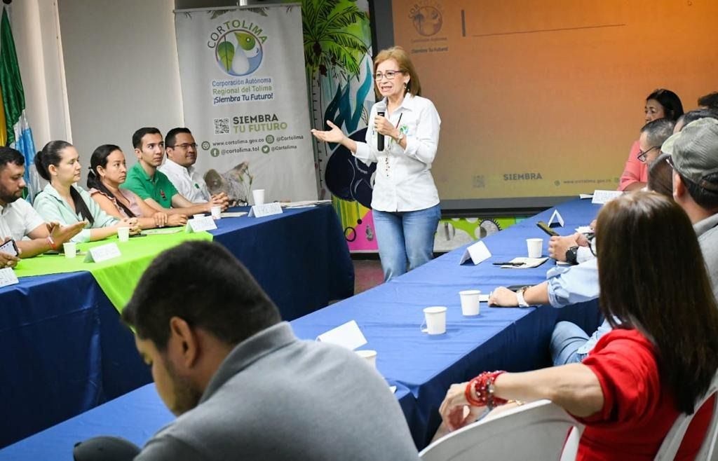 Cortolima fortalece la educación ambiental en encuentro interinstitucional