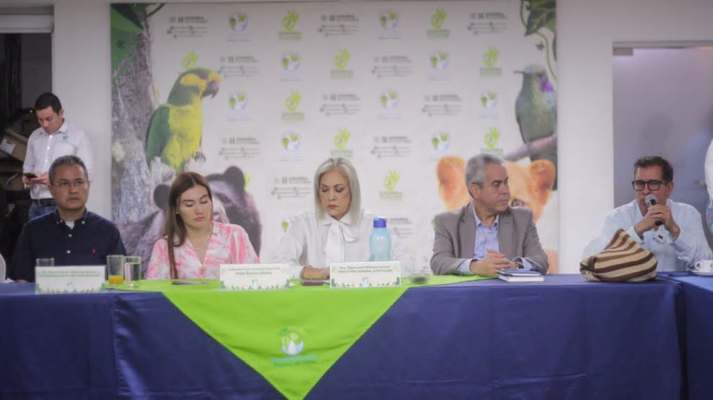 Ante el Consejo Directivo Extraordinario de Cortolima fue entregado el proyecto de declaratoria que busca convertir en área protegida al Parque Natural Regional Loros Andinos en Roncesvalles