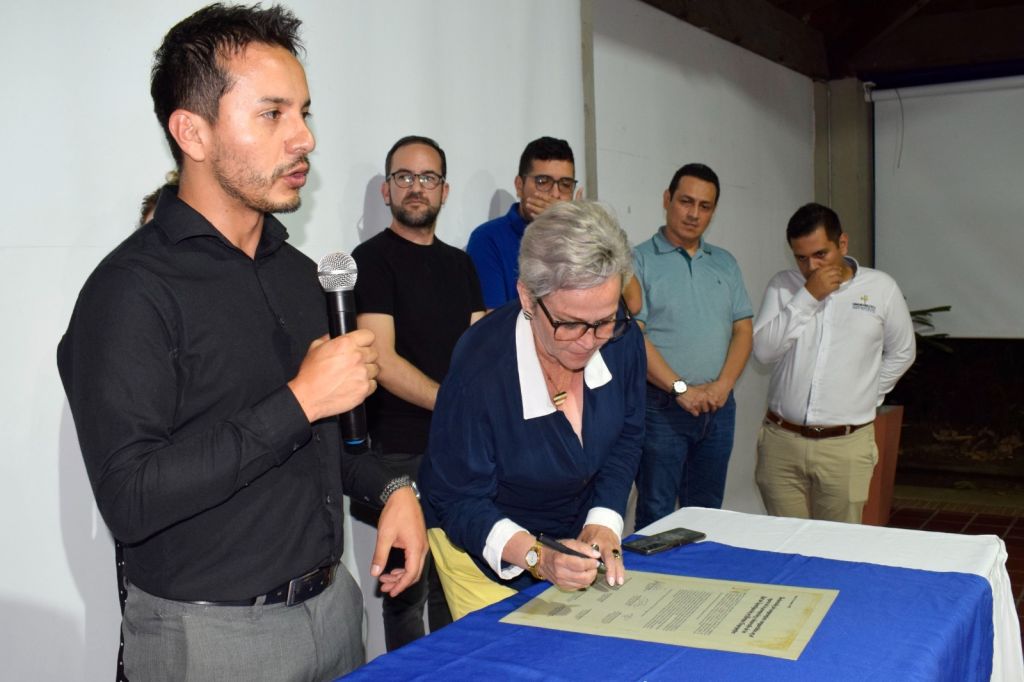 Uniminuto y UTPL del Ecuador, firman convenio de cooperación internacional