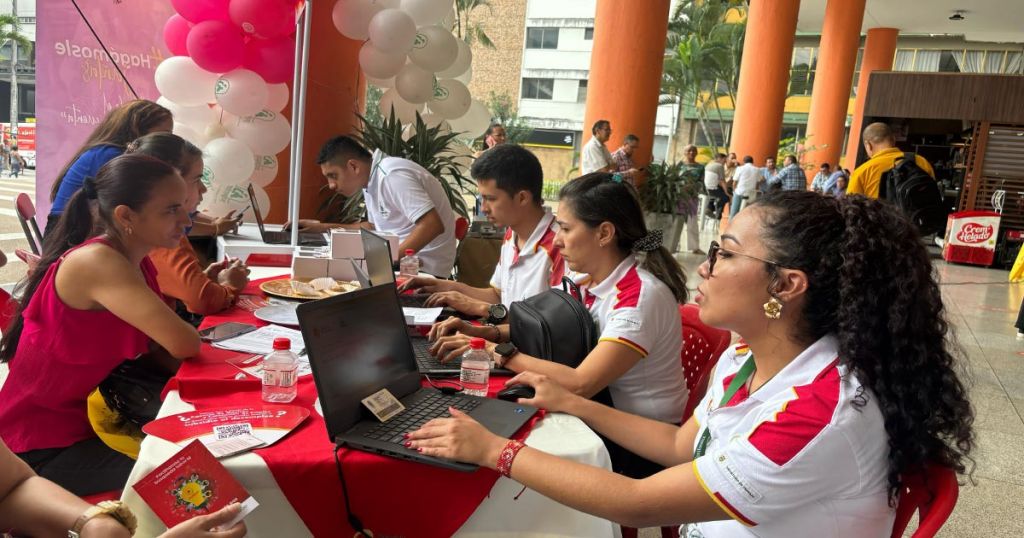 "Nuevo punto itinerante de oficina de empleo con enfoque de género en la Gobernación del Tolima"
