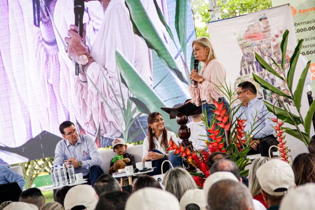 Cortolima propone apoyar formación en sostenibilidad en la primera Escuela Regional de Café