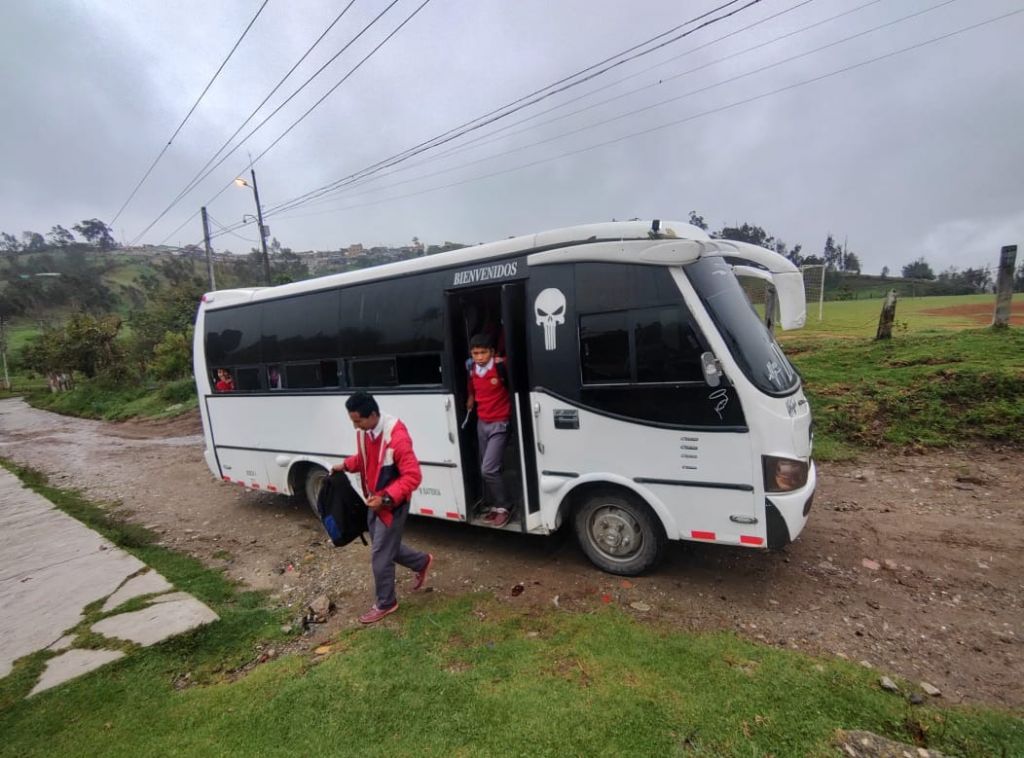 Transporte escolar ya rueda por 40 municipios del Tolima
