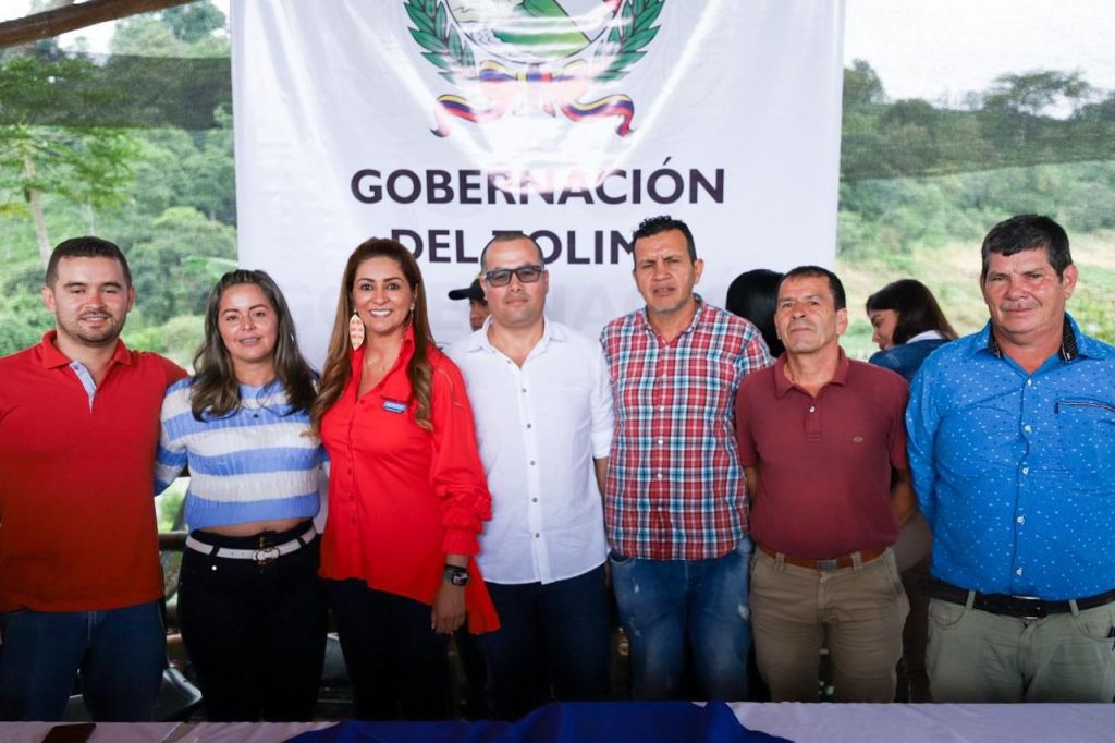 El campo de El Líbano en la agenda de la gobernadora Matiz