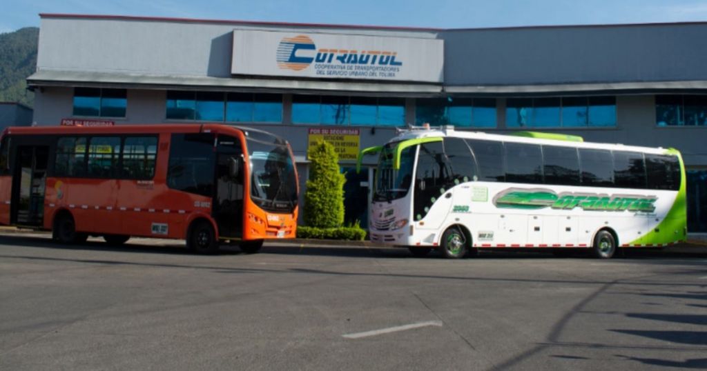55 busetas no circularan hoy en Ibagué, por un error de la secretaría de tránsito