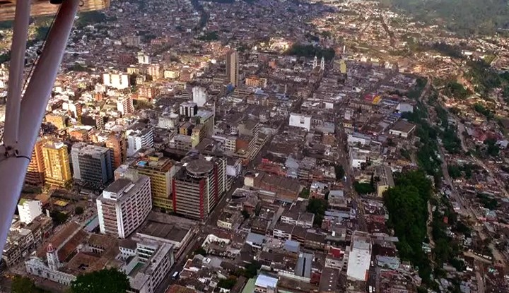 Minvivienda culpó alcalde de no dejar hacer 5 mil casas en Ibagué