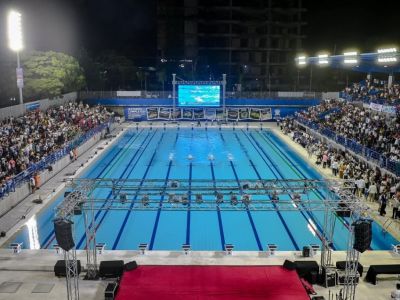 Alcaldesa Aranda, salvó las Piscinas, y de un canazo a Hurtado