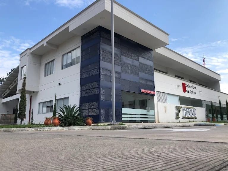 Firmado convenio entre la UT y Gobernación del Tolima para atención de animales en situación de emergencia médica