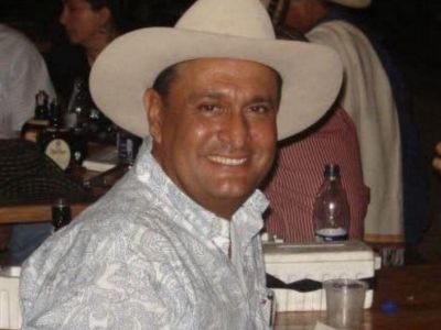 Le habían dicho que, si volvía a su finca, lo matarían, y lo cumplieron