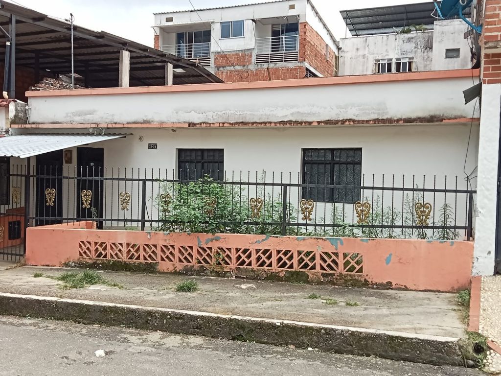En Barrio de Ibagué, se unen para sacar Brujos que atienden en el lugar
