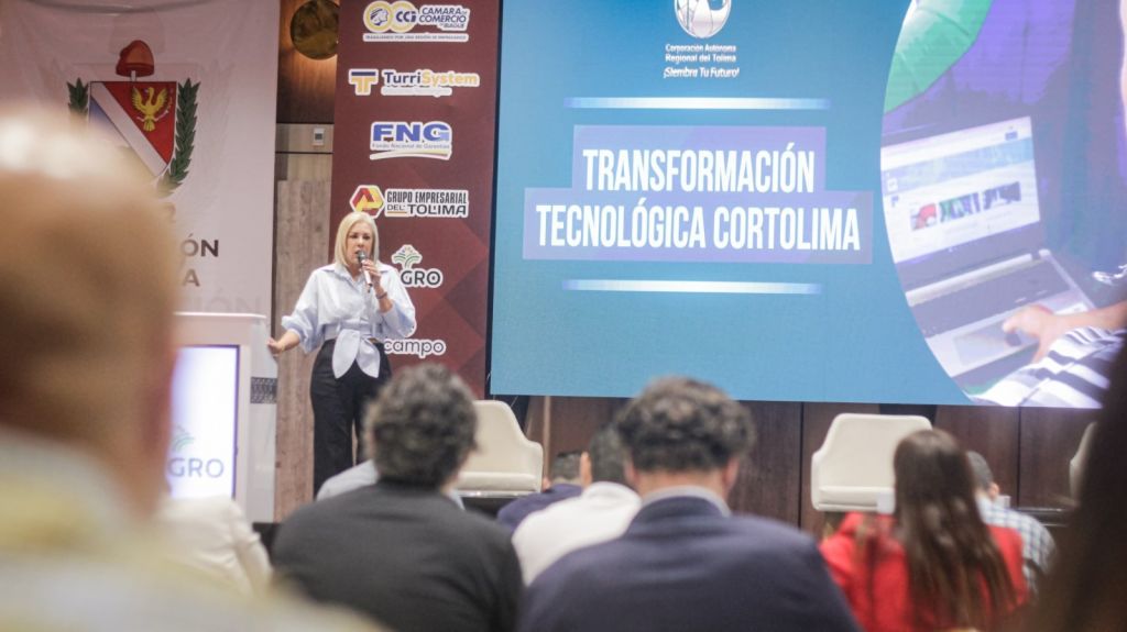 Éxito: de 455 a 17 días se redujeron los tiempos de respuesta en trámites de Cortolima