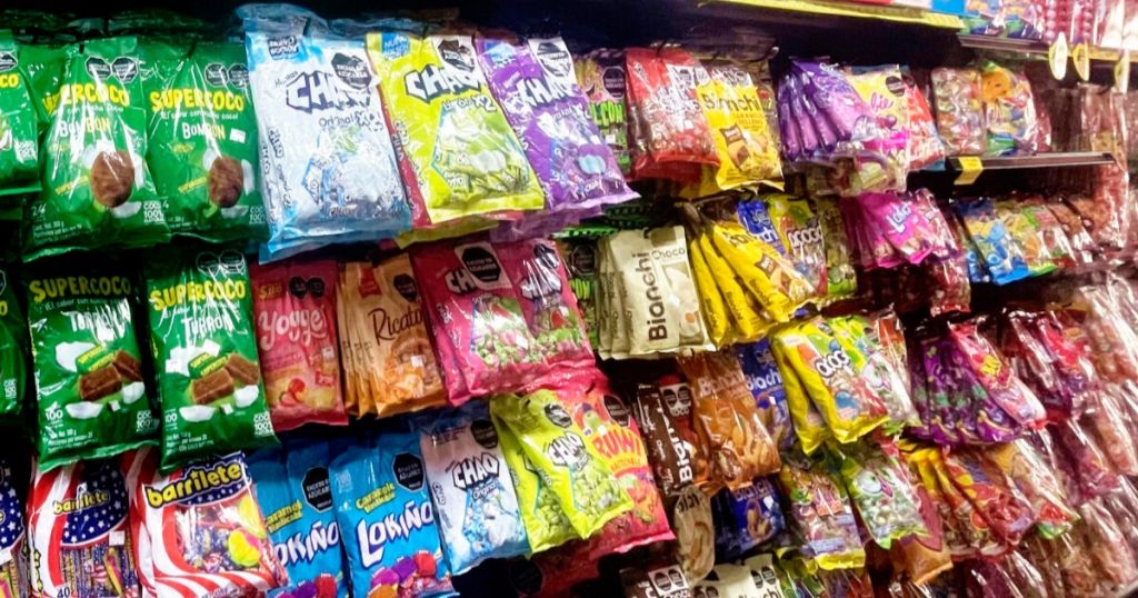 Encuentran dulces vencidos, para la venta en negocios de Ibagué