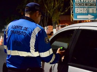 En Ibagué, multan con 57 millones por conducir borracho, a hombre que dormía en su casa