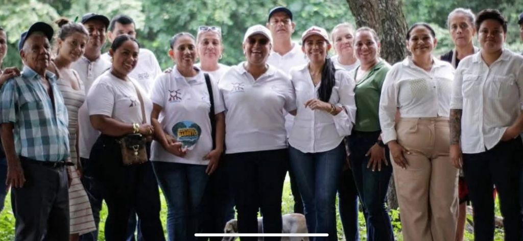 Denuncian presiones indebidas de congresista Delsy Isaza, para que le hagan reuniones