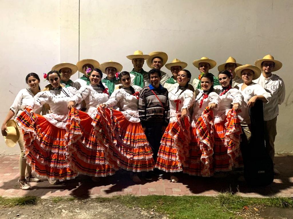 UT cumplió 80 años, y excluyó grupos culturales internos, de la celebración