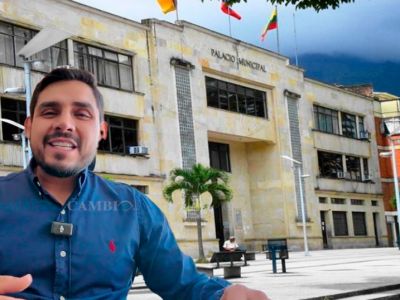 Ganadores de licitaciones en alcaldía, son clientes del abogado que las arma