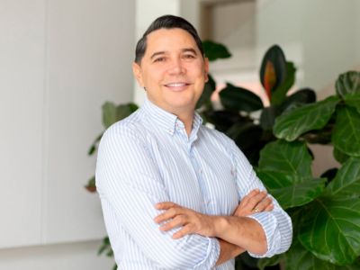 A 24 años, aumentaría la inhabilidad contra Andrés Hurtado. La muerte política