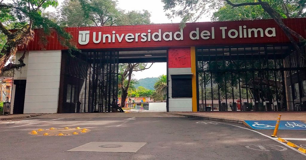 Maltratados, y mal remunerados, así se sienten contratistas de la UT