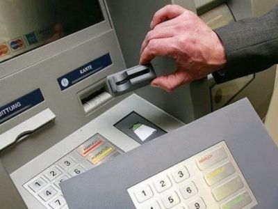 ¿Cómo evitar que le clonen la tarjeta en los cajeros electrónicos?