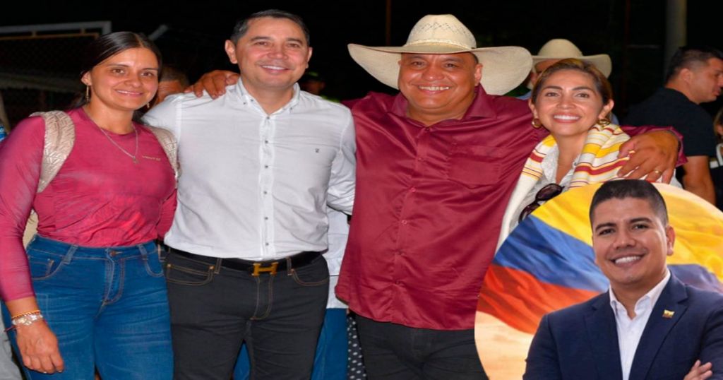 El concejal Hurtadista, que le pide plata a contratistas, les pega, y las acosa