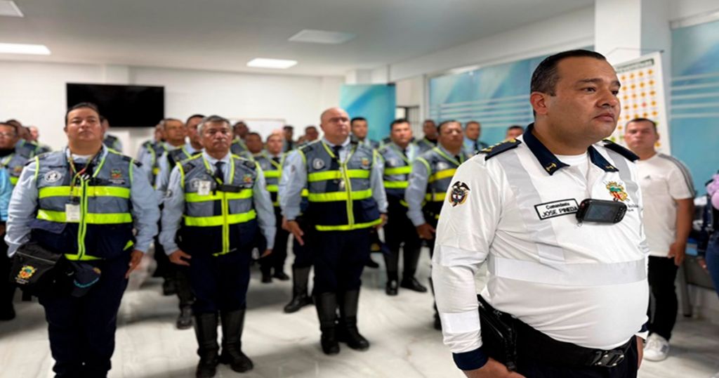 Comandante de agentes de tránsito en Ibagué, no solo tiene lios legales, también es mal vecino