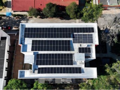 ¡Tenemos paneles solares! UT se convierte en la primera universidad pública de Colombia que cuenta con energía solar propia