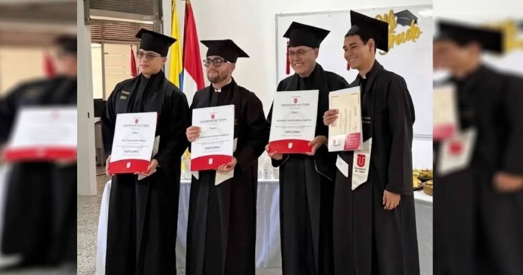 Nace la primera generación de físicos de la Universidad del Tolima
